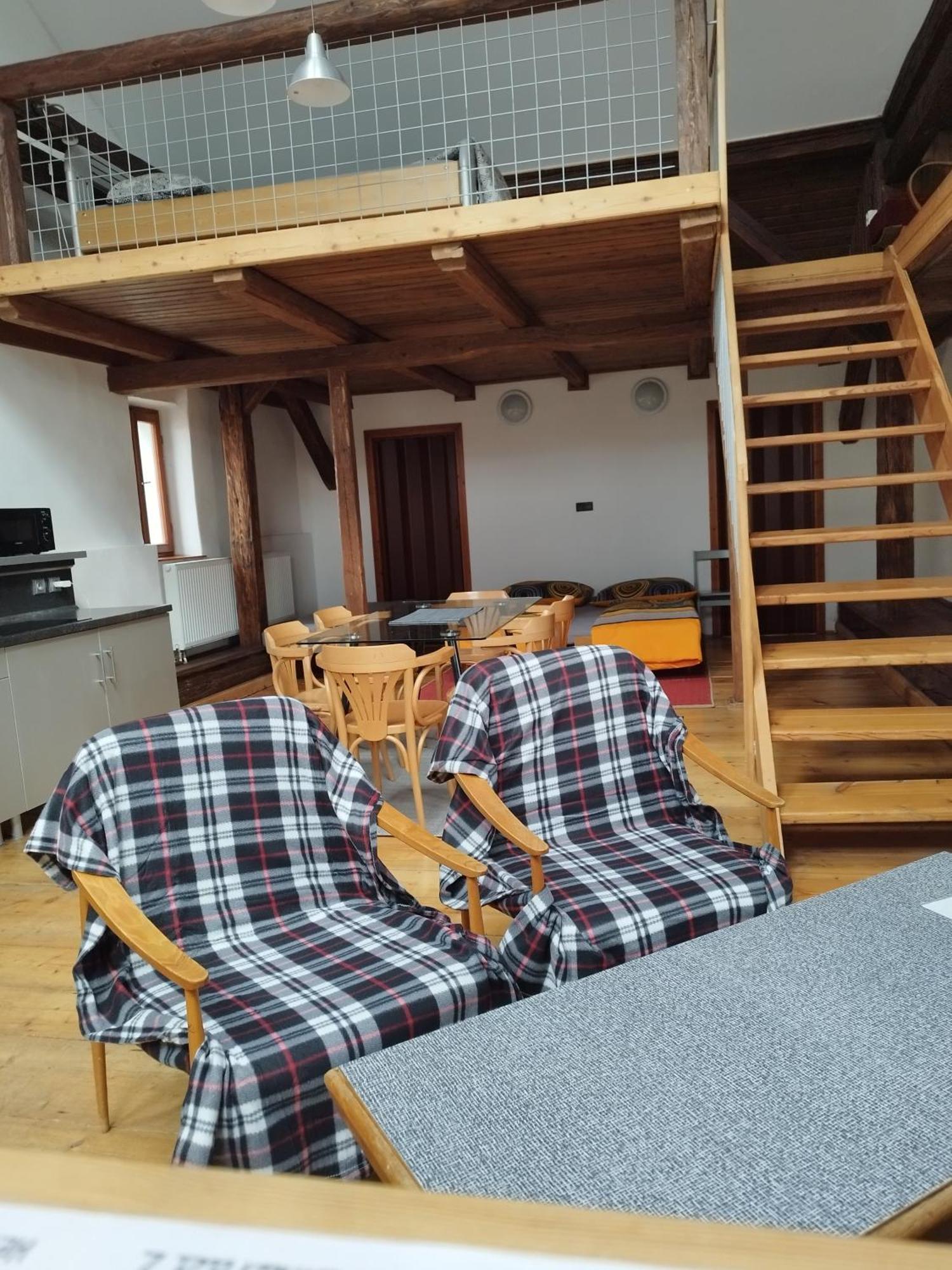 Apartman Horni Hermanuv Mestec U Chrudimi Exterior photo